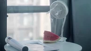 炎炎夏日风扇系列视频的预览图